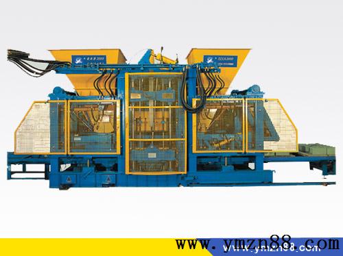 夏季透水磚機(jī)生產(chǎn)必須注意的8點(diǎn)事項(xiàng)