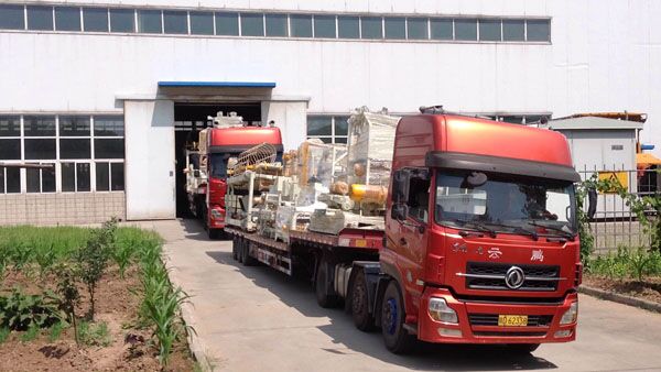 銀馬全自動(dòng)透水磚機(jī)2016年再掀銷售高峰