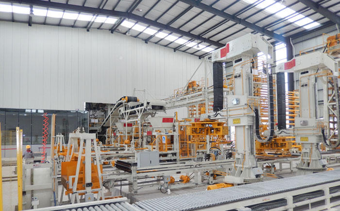 透水磚機(jī)價(jià)格與品質(zhì)你更看重哪點(diǎn)？