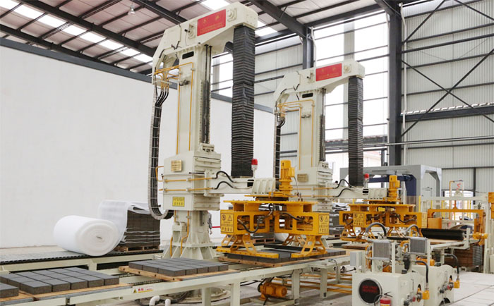 全自動免燒磚設(shè)備需求量激增