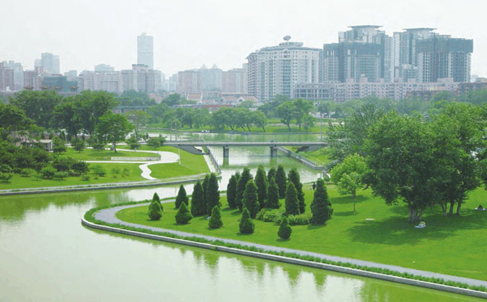 海綿磚機設(shè)備廠家中的創(chuàng)新先鋒