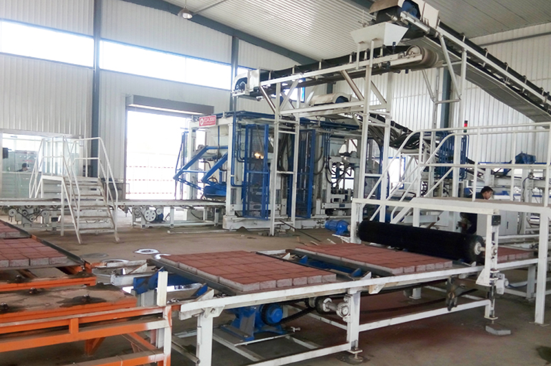 全自動(dòng)透水磚機(jī)設(shè)備綠色家園的締造者