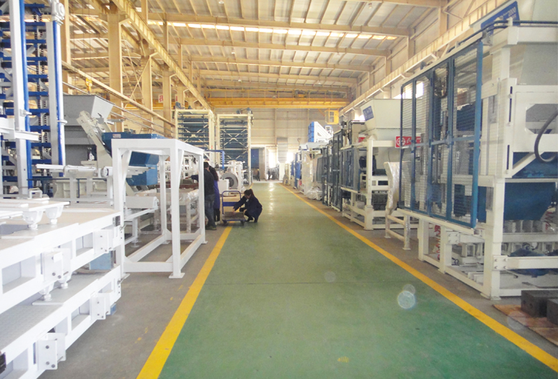 為什么說銀馬透水磚制磚設備是質量和品質的保證？