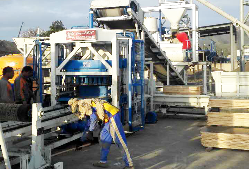 銀馬造磚機器磨損經常出現(xiàn)在什么部位？