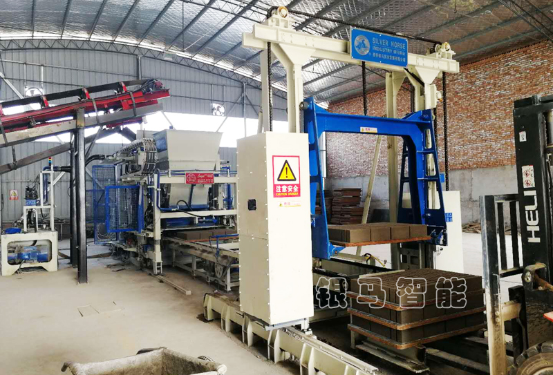 透水磚機(jī)新舊減速機(jī)漏油的原因及解決方法 透水磚機(jī)新舊減速機(jī)漏油的原因及解決方法