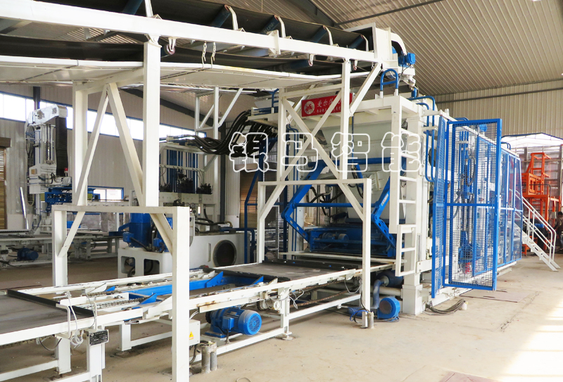 透水磚設(shè)備生產(chǎn)線：潤滑對空心磚機(jī)的重要性及注意事項(xiàng)