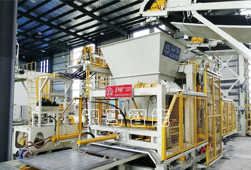 免燒磚全套設(shè)備：砌塊磚機(jī)電機(jī)振動(dòng)問題與日常保養(yǎng)的事項(xiàng)有哪些？