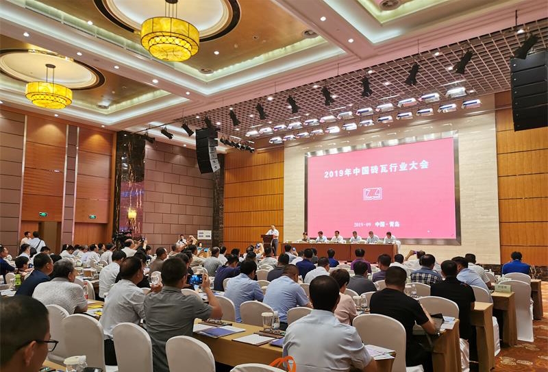 2019年中國(guó)磚瓦行業(yè)大會(huì)圓滿落幕，銀馬環(huán)保磚/石一體機(jī)備受矚目！