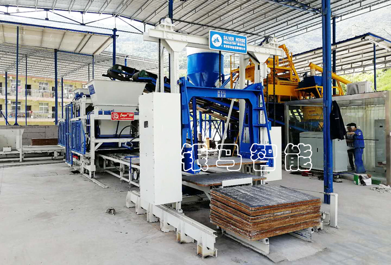 便道磚生產(chǎn)設(shè)備：免燒磚機(jī)轉(zhuǎn)型升級的目標(biāo)是價值定位！