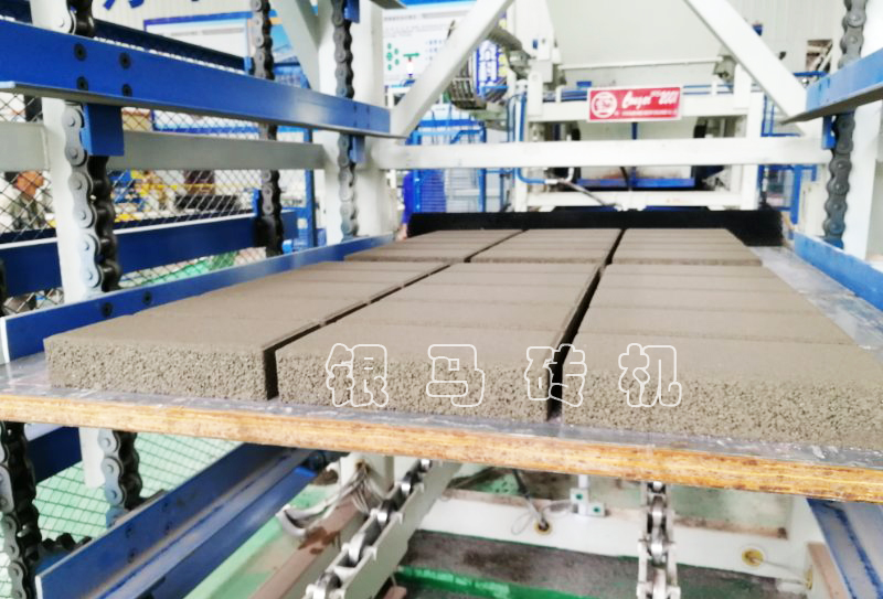 砌塊磚機(jī)：建筑垃圾透水磚生產(chǎn)線示范工廠電路故障快速判別！