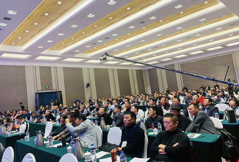 千人大會(huì)展商風(fēng)采——西安銀馬建筑垃圾資源化利用及全能磚、石一體機(jī)成套設(shè)備