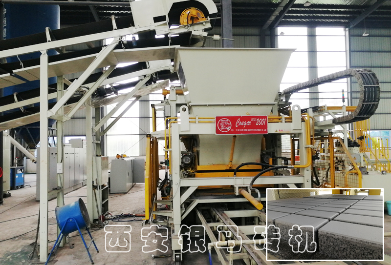 銀馬水泥磚機(jī)夏季生產(chǎn)，這些問題必須提前預(yù)防！