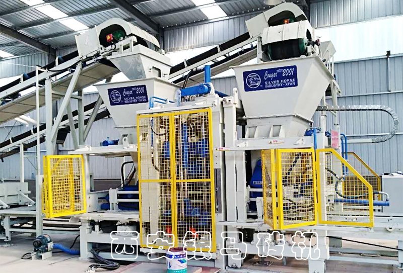 環(huán)保制磚機(jī)成套設(shè)備：水泥磚機(jī)為用戶帶來創(chuàng)新的意識(shí)和提升動(dòng)能！