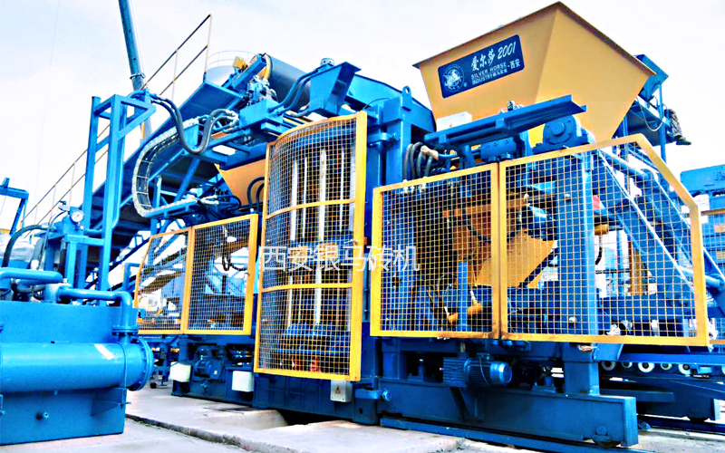 新型環(huán)保透水磚機(jī)器：擁抱年產(chǎn)值萬億規(guī)模的藍(lán)海市場(chǎng)