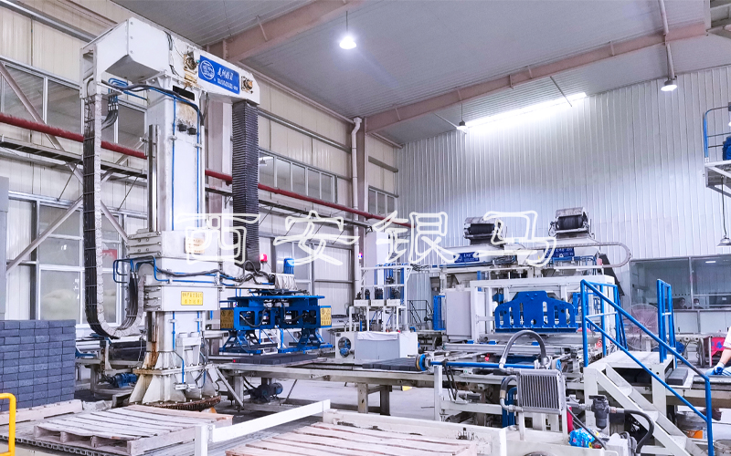 尾礦磚機(jī)設(shè)備:透水磚機(jī)創(chuàng)新繪就綠色低碳高質(zhì)量發(fā)展新藍(lán)圖 尾礦磚機(jī)設(shè)備:透水磚機(jī)創(chuàng)新繪就綠色低碳高質(zhì)量發(fā)展新藍(lán)圖