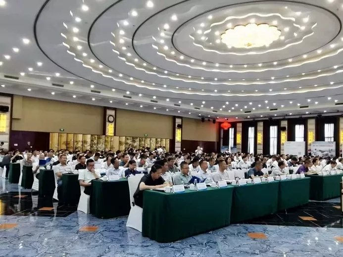 縣域礦業(yè)綠色高質(zhì)量發(fā)展百人論壇在陜西榆林閉幕 院士專家共話礦區(qū)生態(tài)修復治理