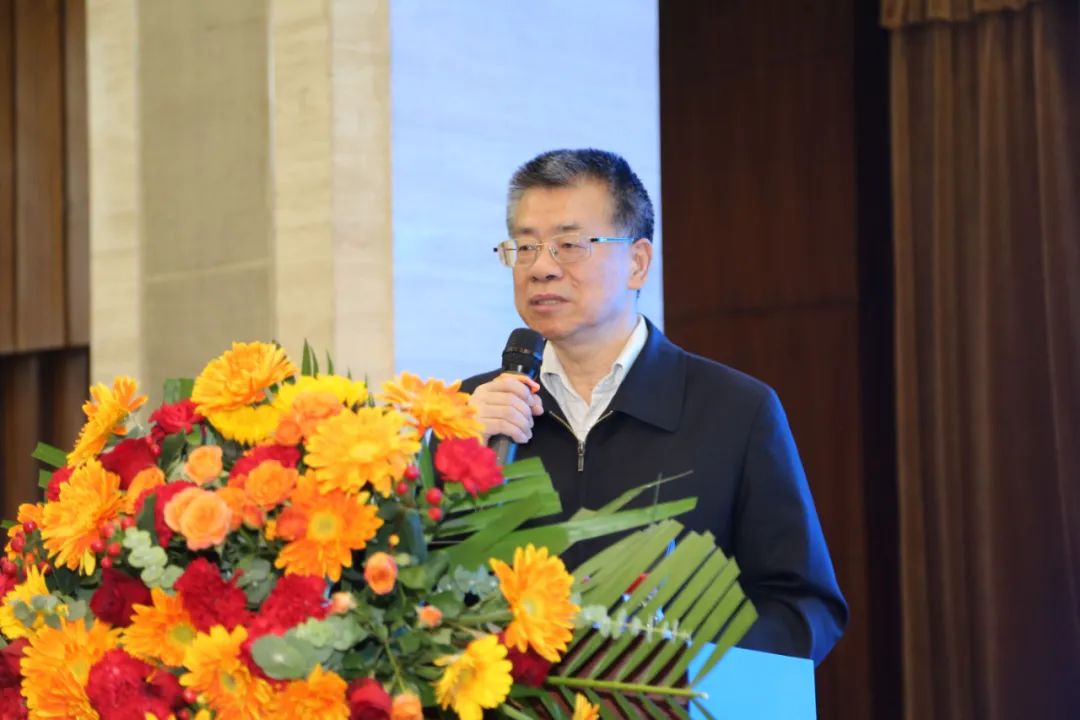 全國(guó)粉煤灰暨煤矸石綜合利用新技術(shù)、新設(shè)備交流大會(huì)成功召開(kāi)